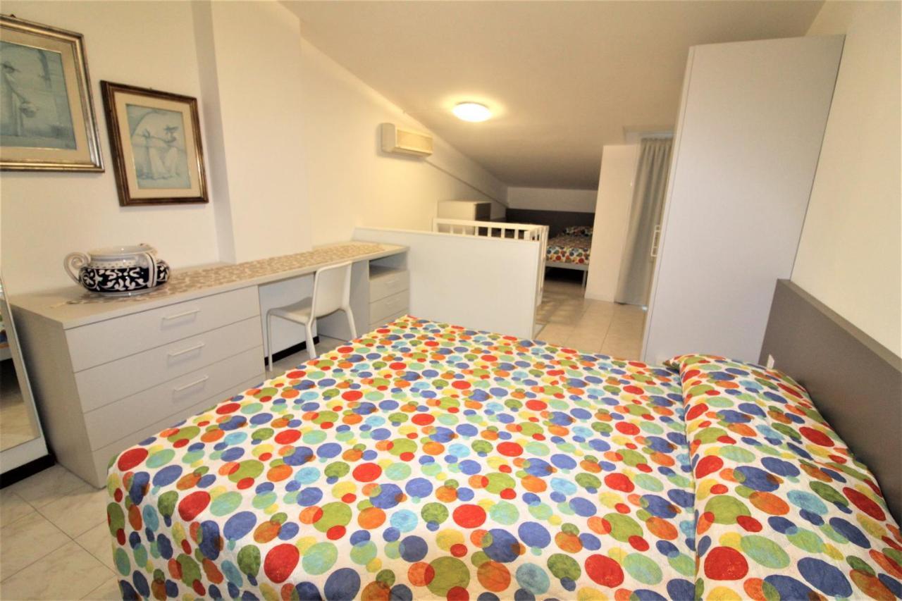 Residence Isvico Lignano Sabbiadoro Luaran gambar
